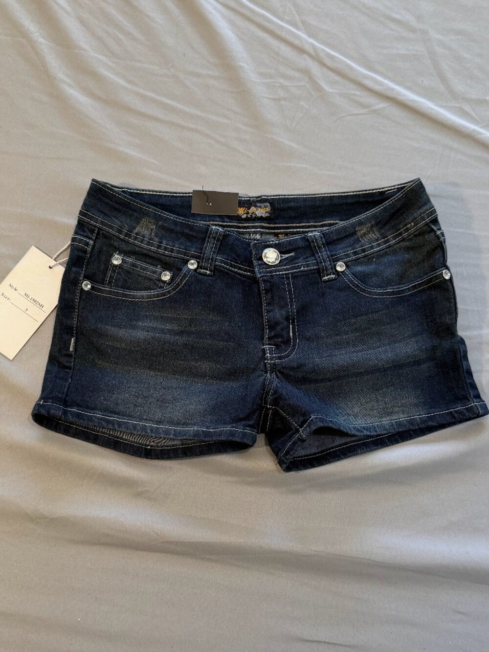 Mi-Jeans USA Junior's Low Rise Rhinestone & Pearl Accents Denim Shorts Sz 3 NWT